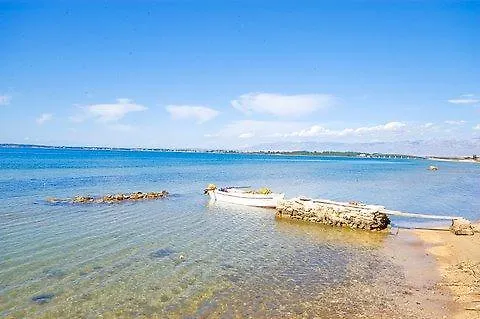 Beachfront Skoblar Holiday Home With Seaview プリヴラカ クロアチア