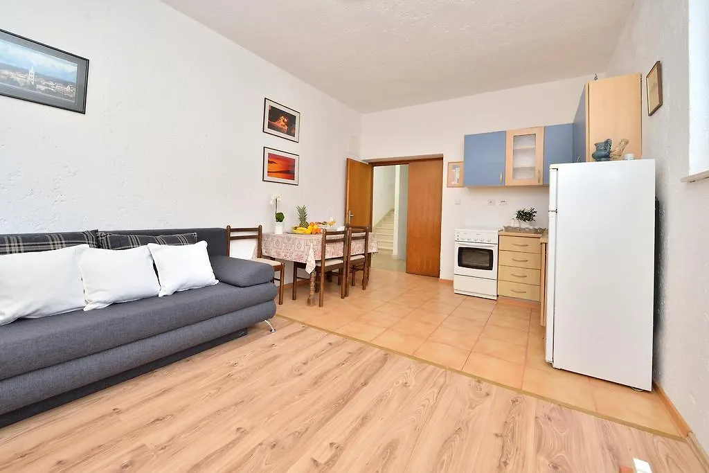 Beachfront Skoblar Holiday Home With Seaview プリヴラカ