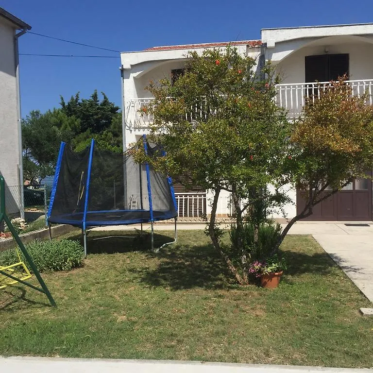 Beachfront Skoblar Holiday Home With Seaview Privlaka  0*, Privlaka (Zadar)