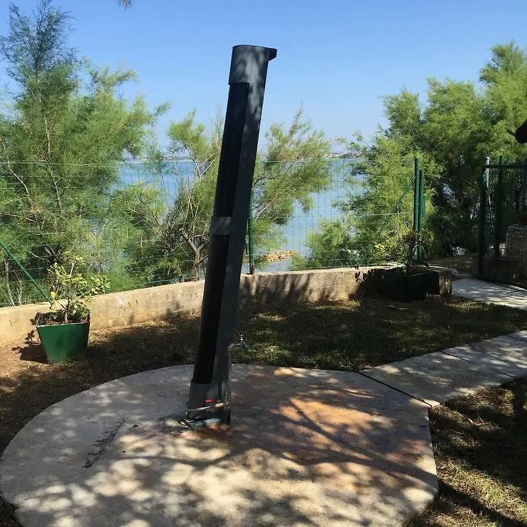 Beachfront Skoblar Holiday Home With Seaview Privlaka