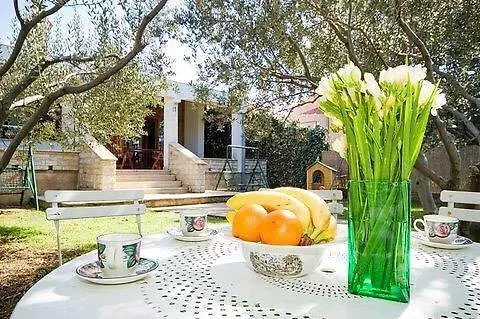 Beachfront Skoblar Holiday Home With Seaview Privlaka  Privlaka (Zadar)